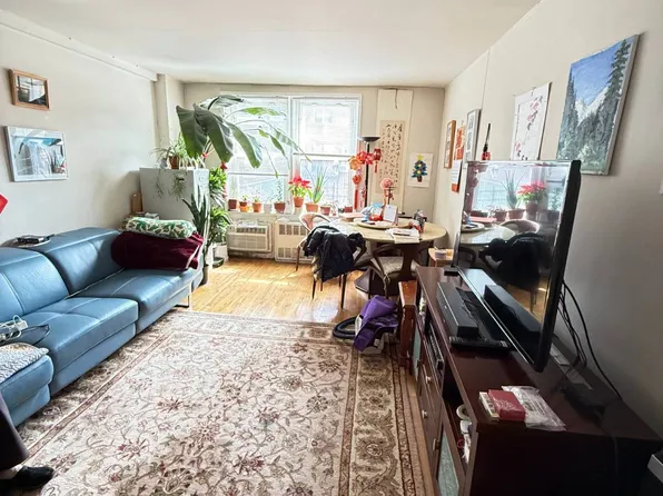 14470 41st Ave APT 2B, Flushing, NY 11355