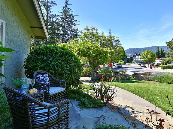 4th image of 1393 Beattie Ct