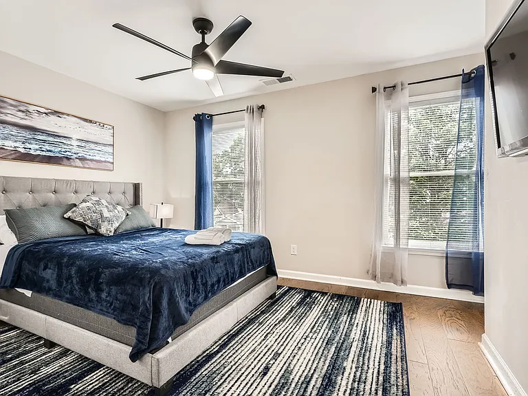 908 McDaniel St SW — Photo 24
