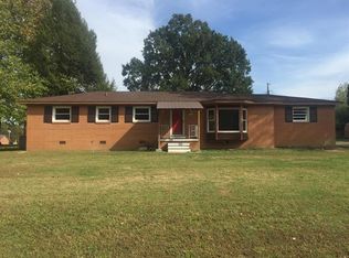 810 Crestwood Dr, Tullahoma, TN 37388