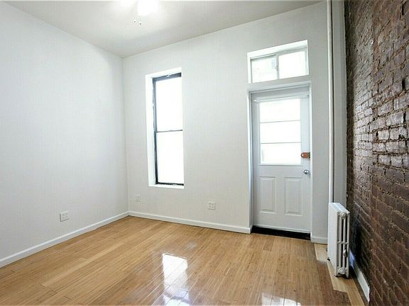 4th image of 349 W 45th St APT 1RE