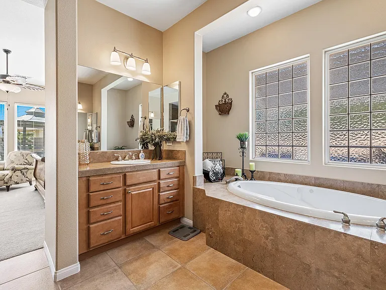 80445 Paria Way — Photo 16