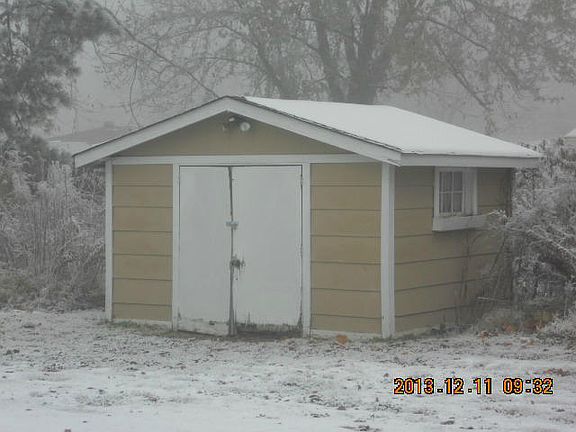 2nd image of 3513 E 5th St