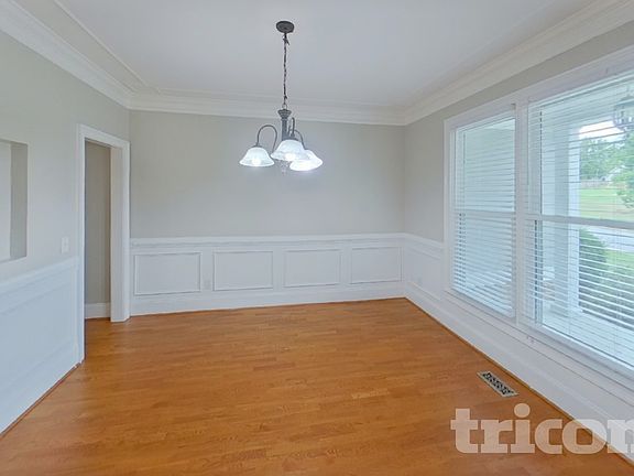 4th image of 3835 Bay Grove Way