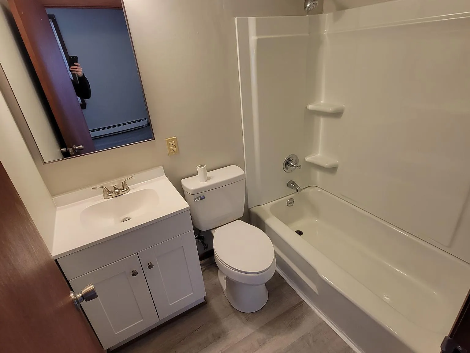 1 bed, 500 sqft, $1,200 — Photo 4