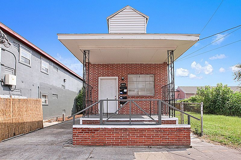 1st image of 1917 Saint Ann St APT B