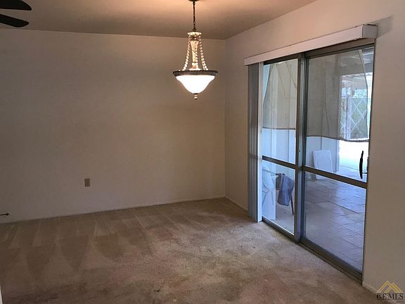 4th image of 813 Hogan Way