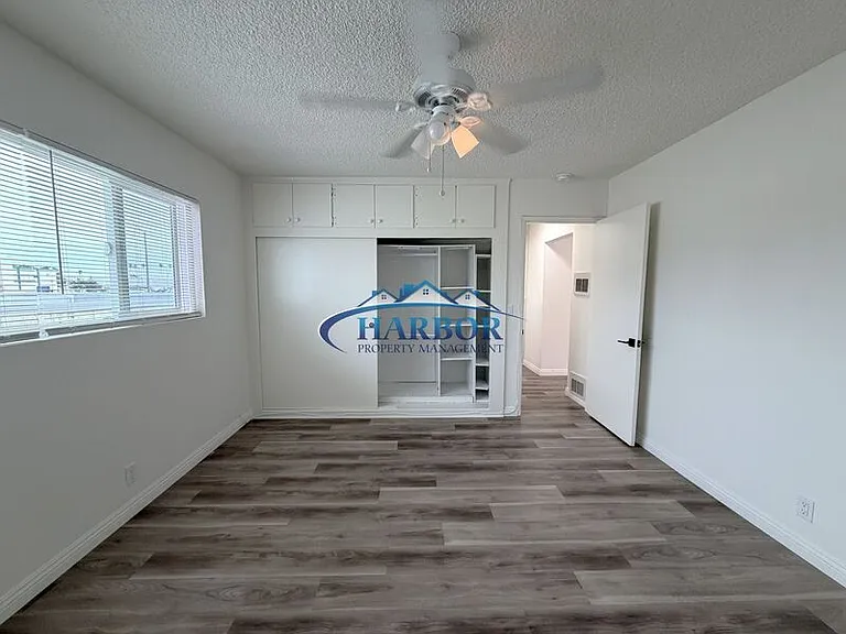 213 W Manchester Blvd #6 — Photo 7