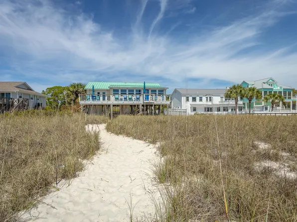 1139 Alligator Dr, Alligator Pt, FL 32346