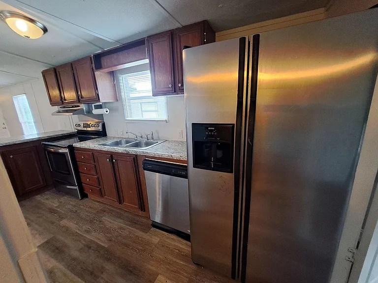 2821 Hillcrest Ave #8 — Photo 7