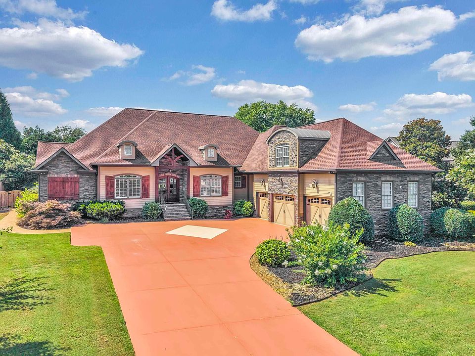 1st image of 15 Fox Hunt Ln