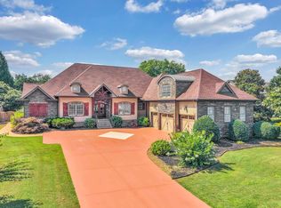 15 Fox Hunt Ln, Greer, SC 29651