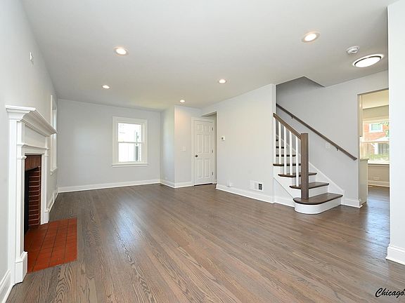 3rd image of 1707 N 76th Ct