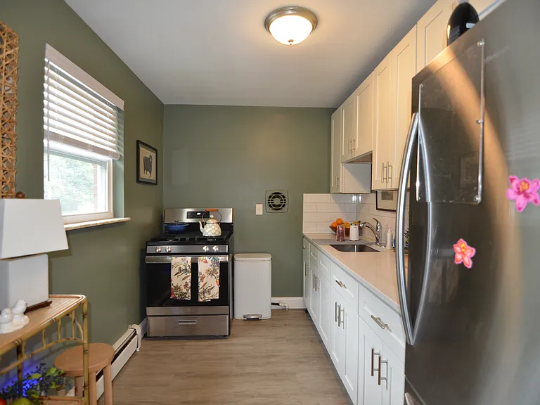 3176 Mapleleaf Ave #5 — Photo 7