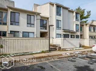 10250 Ridgeline Dr, Montgomery Village, MD 20886