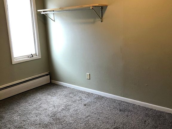 5th image of 525 W Baraga Ave