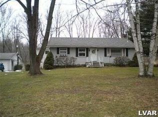 1621 Delabole Rd, Pen Argyl, PA 18072