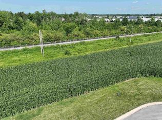 68 W Falcon Pointe Ct, Muncie, IN 47304