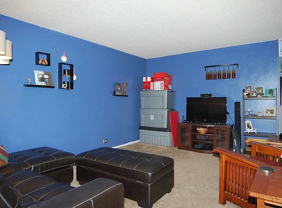 3rd image of 921 Casey Ct APT 3