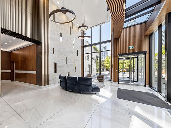 4th image of 87 Nelson St #1785