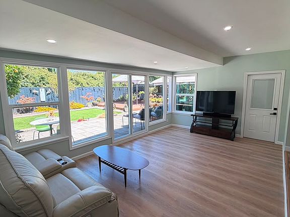 5th image of 2174 Holbrook Dr