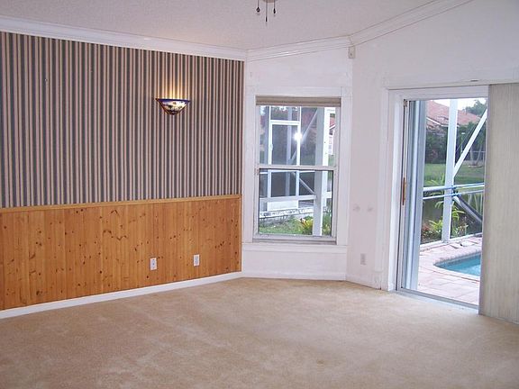 4th image of 9890 NW 49th Pl