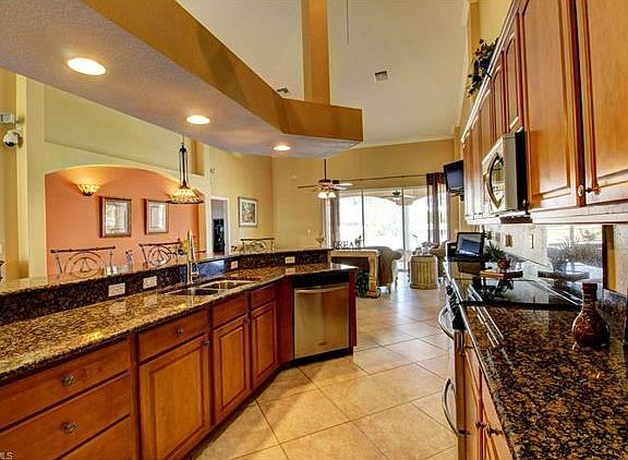 5th image of 2807 SW 40th St
