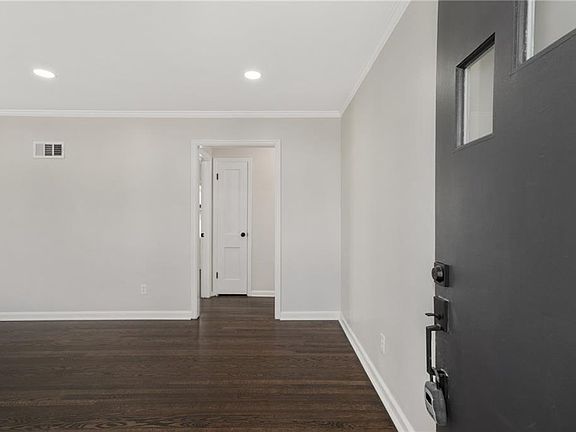 5th image of 5535 Rosewood St
