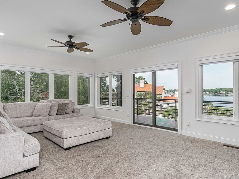 132 Laguna Vista Dr — Photo 24