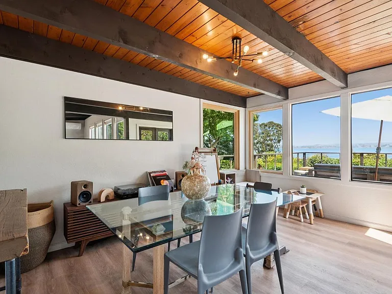 4350 Paradise Dr — Photo 7
