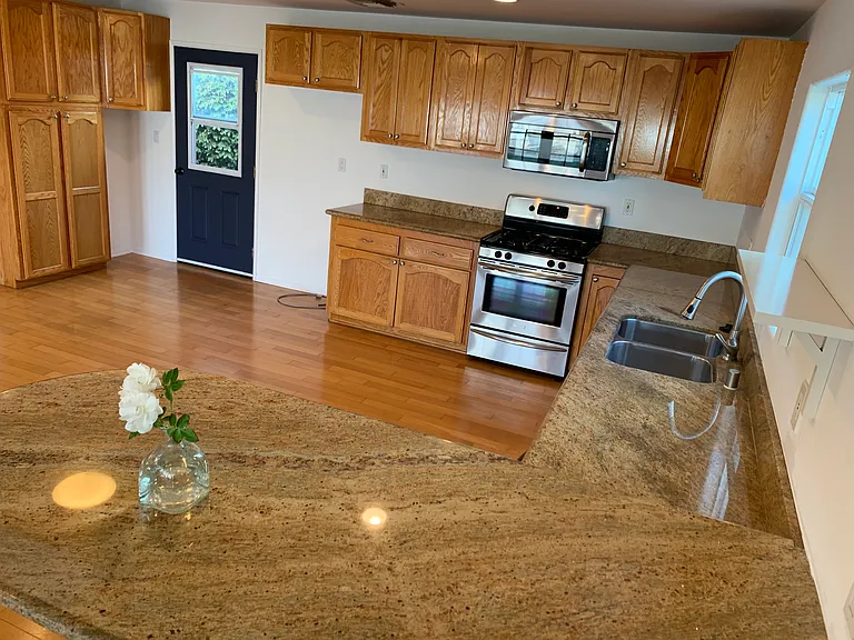 4635 Lindblade Dr #B — Photo 19