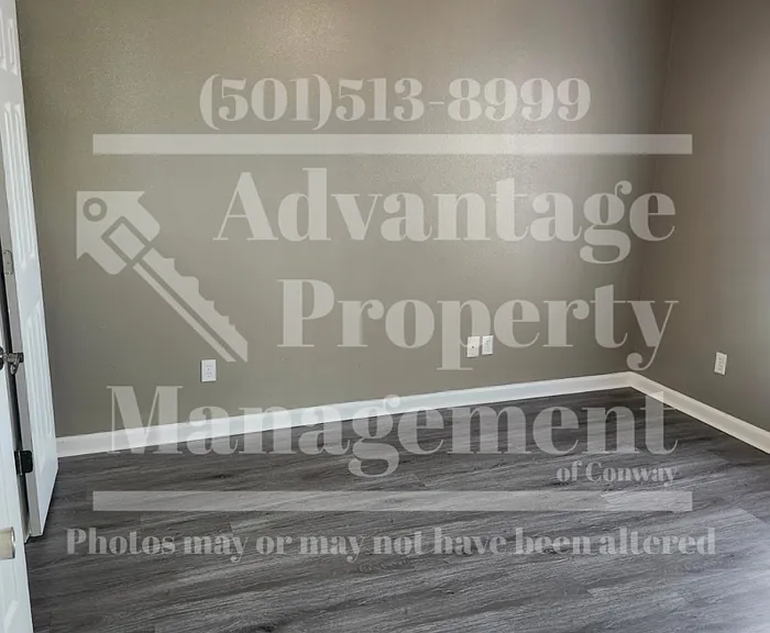 2740 York Ln — Photo 11