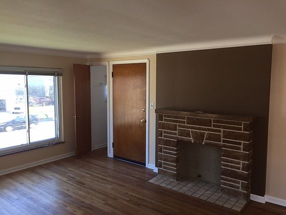 Living Room-light, airy with fireplace