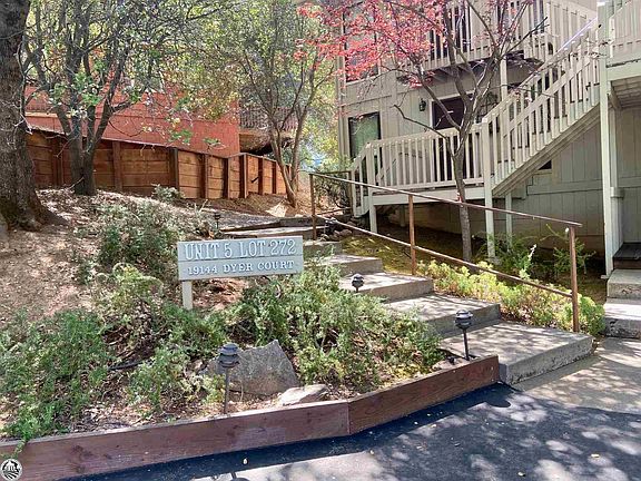 2nd image of 19146 Dyer Ct