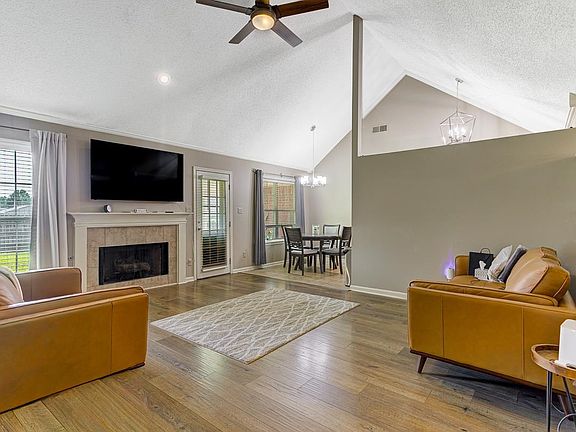 3rd image of 7669 Shadow Hills Dr