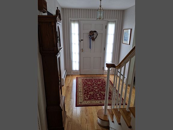 2nd image of 34 Plymouth Ave
