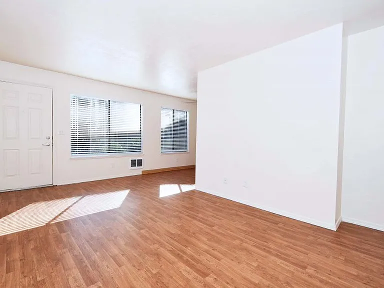 2 Bedroom Upgraded