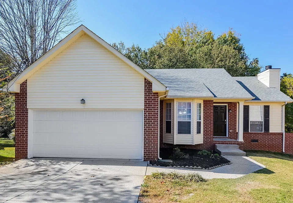 1216 Danbury Ct
