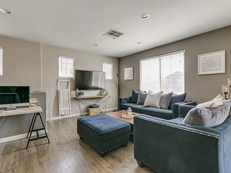 6255 W Arby Ave #253 — Photo 9