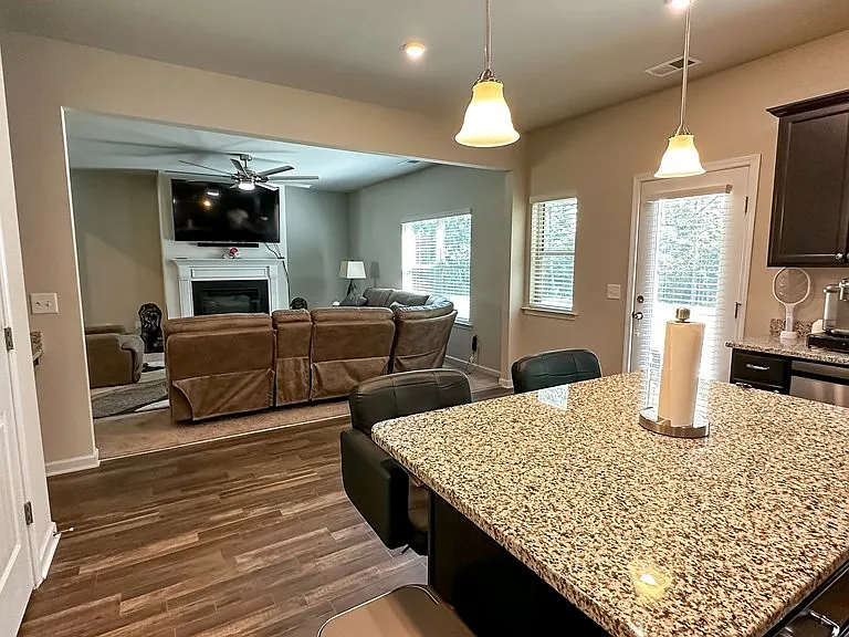 135 Collington Cir — Photo 11