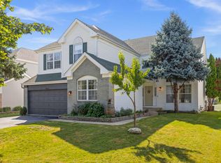 2132 Feldott Ln, Naperville, IL 60540