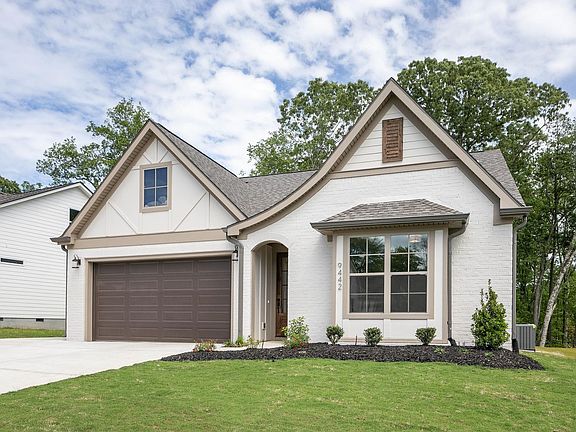 2nd image of 320 Fox Gap Ln