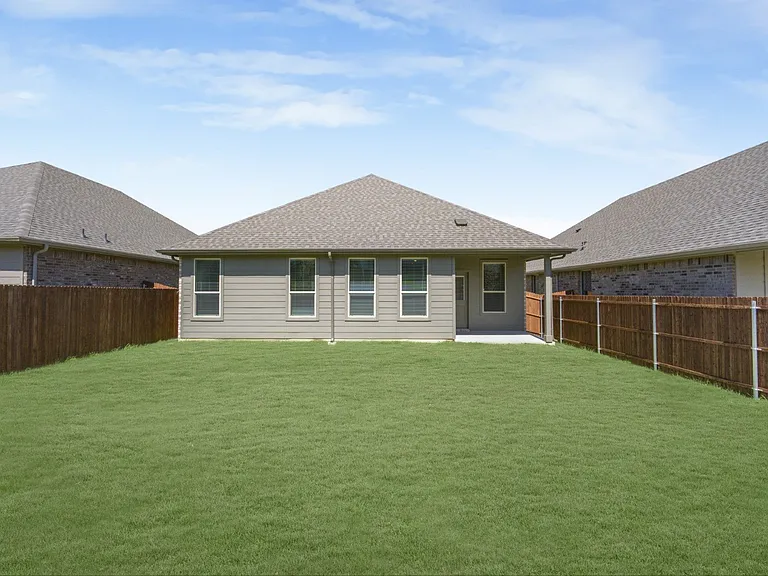 1219 Rockwater Dr — Photo 16