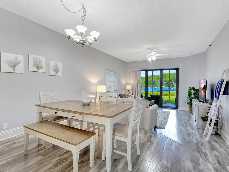 200 Waterway Rd #109 — Photo 9