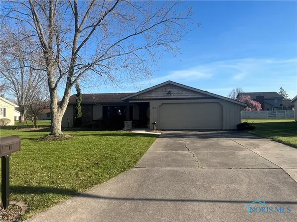 917 Wesley Ave, Bryan, OH 43506