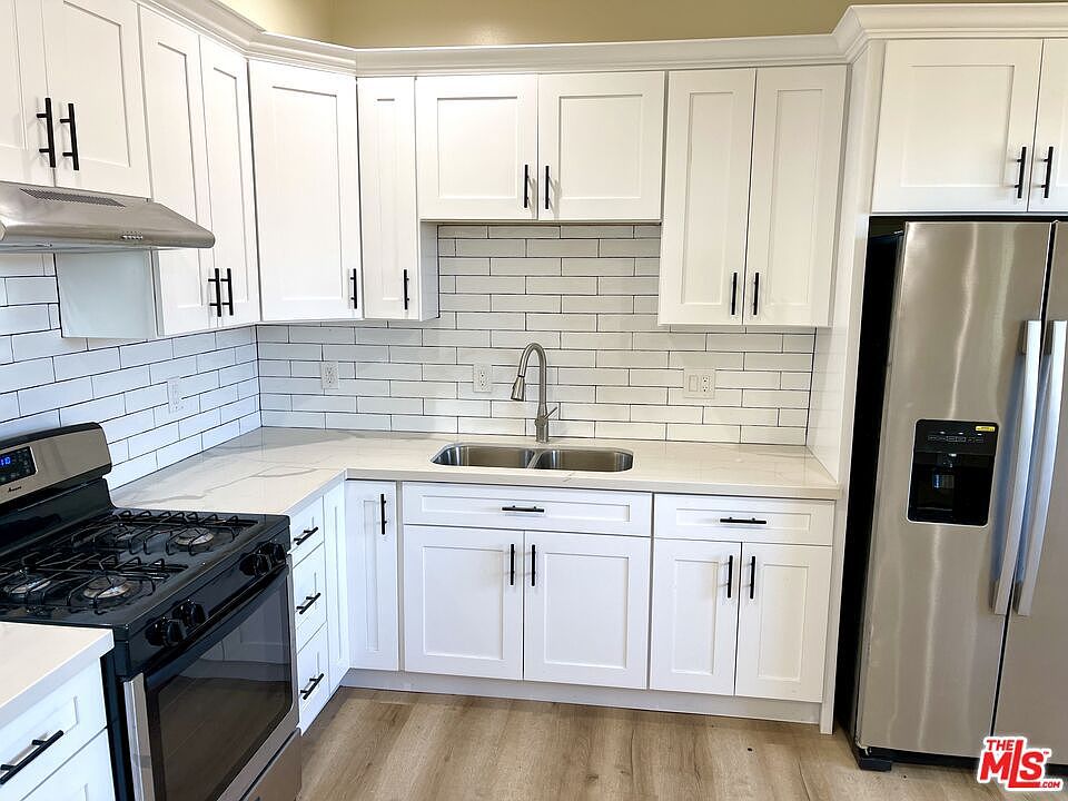 1st image of 1002 E 33rd St #1