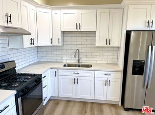 1002 E 33rd St #1, Los Angeles, CA 90011