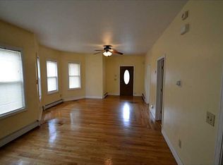 47 Oakland Ave, Providence, RI 02908