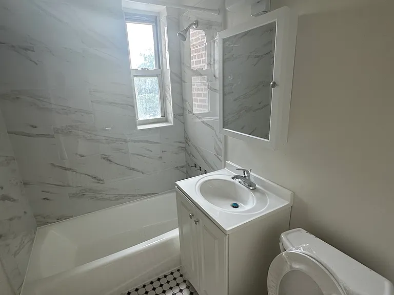675 McLean Ave #5HH — Photo 7