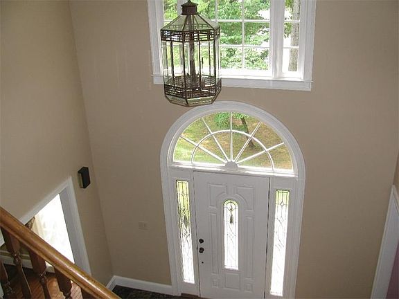 3rd image of 200 Hanarry Dr